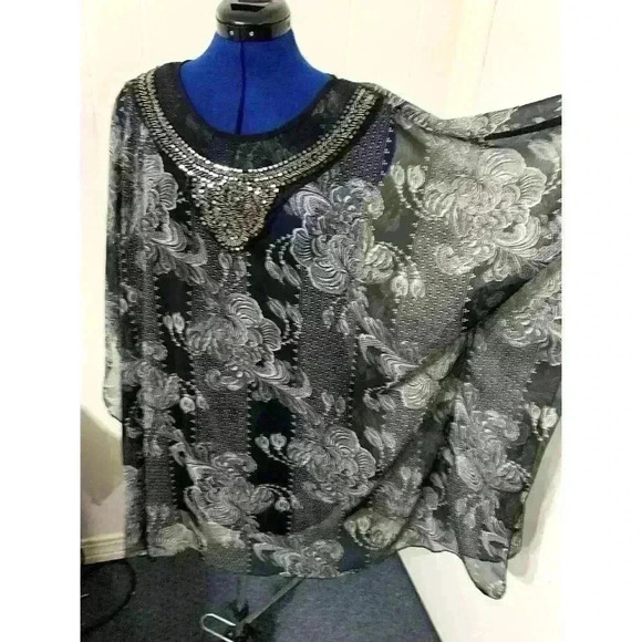 Soft surrounding one size shirt black with beading, Boho, Romantic, Comfy - Picture 5 of 9